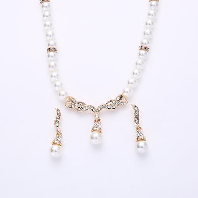 Angel Wing Pearl Necklace Earring Set for Occasions