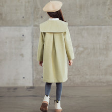 Laden Sie das Bild in den Galerie-Viewer, Baby-collar Middle And Big Children&#39;s Woolen Coat With Cotton Padded