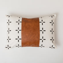 Laden Sie das Bild in den Galerie-Viewer, Light Luxury Bohemian Leather And Cotton Sofa Cushion Cover Car Pillow Cover