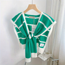 Laden Sie das Bild in den Galerie-Viewer, Classic Striped Knitted Shawl Elegant Warm Wrap Long Sleeve Jacket