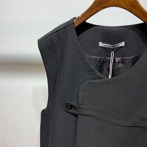Samo Zaen's unsymmetric loose  solid color vest Harajuku style
