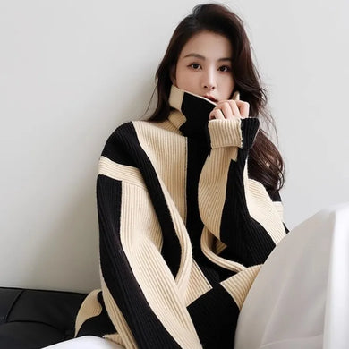 High Neck Striped Sweater for Women, Black and White, Autumn and Winter Design, Soft and Glutinous Knit Coat, Top