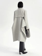 Cargar imagen en el visor de la galería, Loose Fit Gray Irregular Big Size Long Woolen Coat