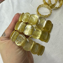 Laden Sie das Bild in den Galerie-Viewer, Natural Gold Lepidolite Elastic Cord Stone Bangle Bracelet Charm Gift For Jewelry Making Gift
