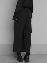 Charger l&#39;image dans la galerie, Elastic Waist Black Brief Pleated Long Trousers  Loose