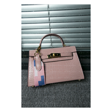 Load image into Gallery viewer, Handbag shoulder slung classic fashion handbag
