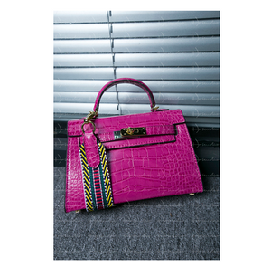 Handbag shoulder slung classic fashion handbag