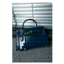 Load image into Gallery viewer, Handbag shoulder slung classic fashion handbag