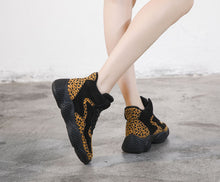 Cargar imagen en el visor de la galería, Platform Sneakers Women Genuine Leather  Leopard Plush - FUCHEETAH
