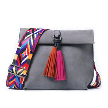 Laden Sie das Bild in den Galerie-Viewer, Women Scrub Leather Design Crossbody Bag With Tassel Colorful Strap - FUCHEETAH