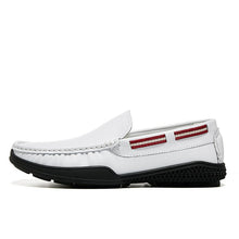 Laden Sie das Bild in den Galerie-Viewer, Summer Casual Boat Shoes Men Soft Leather Driving Footwear - FUCHEETAH