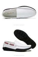 Laden Sie das Bild in den Galerie-Viewer, Summer Casual Boat Shoes Men Soft Leather Driving Footwear - FUCHEETAH