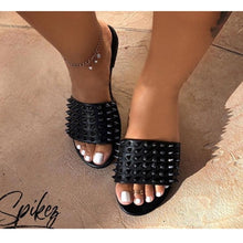 Laden Sie das Bild in den Galerie-Viewer, Leather female slippers Candy color PVC flat with Women sandals Beach slippers - FUCHEETAH