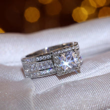 Load image into Gallery viewer, Gorgeous Princess Cut White Cubic Zircon Ring - FUCHEETAH
