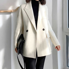 Load image into Gallery viewer, Loose Fit White Woolen Coat Parkas New Long Sleeve - FUCHEETAH